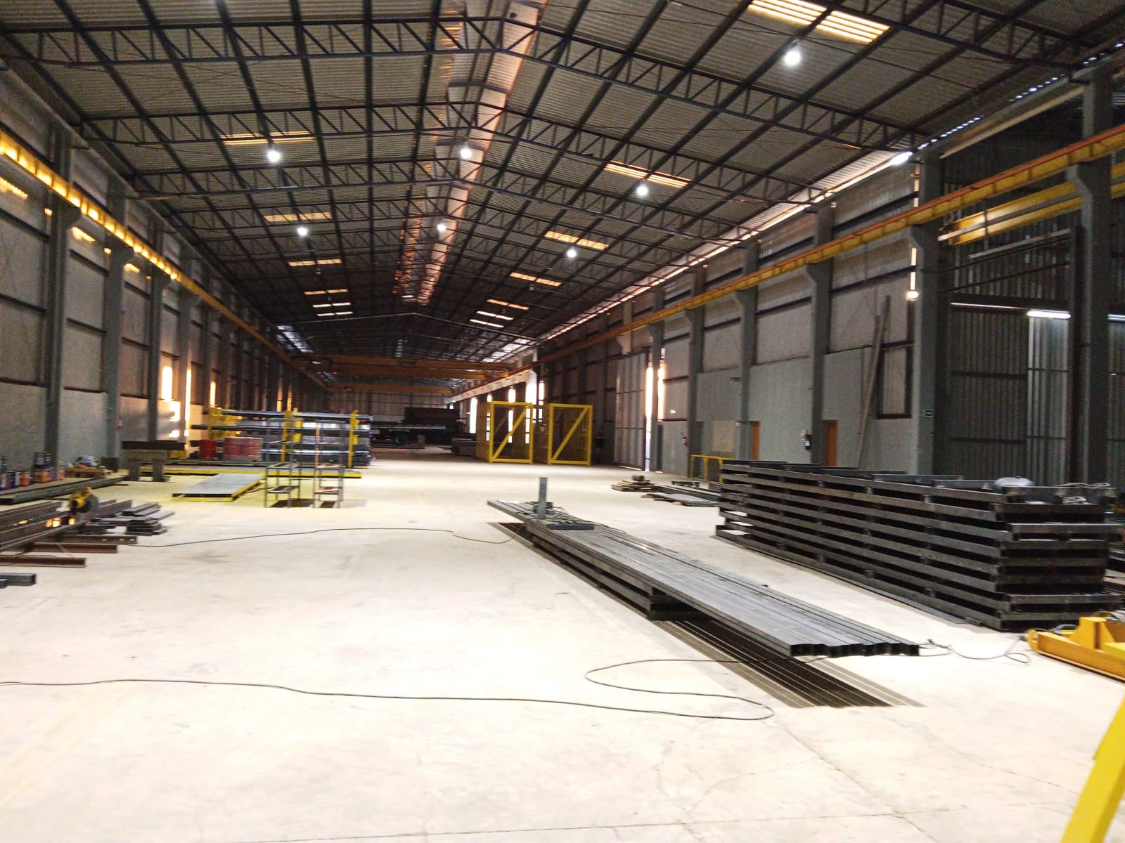 Construção de galpão industrial completo
