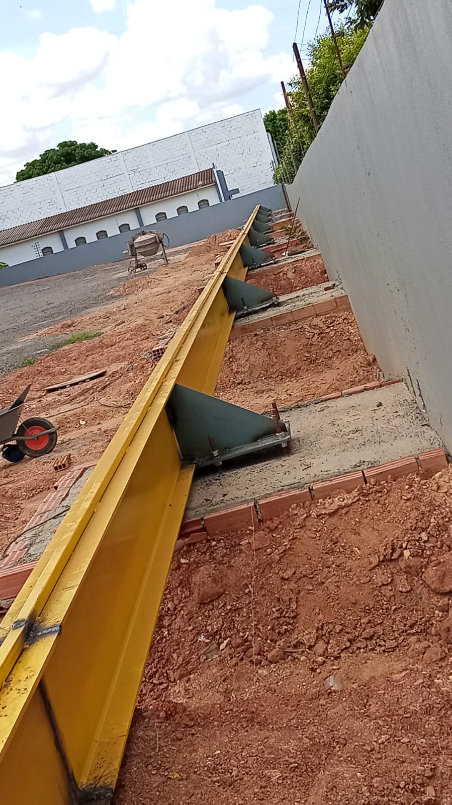Peças pré-moldadas para construção